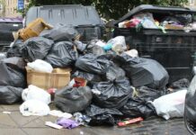 Popeláři ve Francii nechtějí do penze v 59 letech. A tak i oni protestují ve_Francii