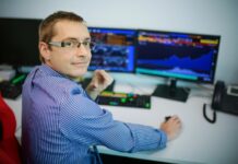 Nevidím žádný důvod, proč si koruny za eura nevyměnit eura