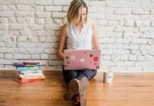 Na náklady při home office přispějí firmy třemi způsoby home