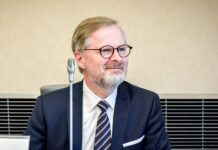 Vládní balíček ohrožuje růst české ekonomiky, tvrdí firmy balicek