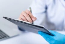 Změny u dohodářů vážně zasáhnou zdravotnictví i sociální služby zdravotnictvi