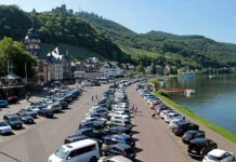 Prázdniny: Ceny benzinu mírně klesly, ceny nafty mírně vzrostly ceny