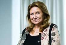 Koruna oslabuje. Může za to Eva Zamrazilová z centrální banky? Eva_Zamrazilova