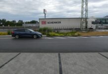 Nafta nezdraží o dvě koruny, ale o pět korun, tipují analytici nafta