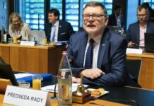 Ministr Stanjura neví, kdy začne splácet úvěr 24 mld. Kč stanjura