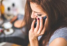 1 299 a 653 korun: Tarify mobilních operátorů se moc neliší mobilnich_operatoru