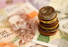 Průměrná mzda v Česku reálně klesla i ve 2. čtvrtletí prumerna_mzda