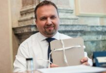 Jurečka: Rodičům s 3 a více dětmi výchovné zůstane rodicum