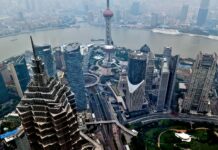 V solárech je Čína jednička, ale uhlí spotřebovává stále víc Cina