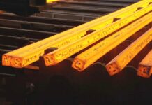 Ukrajina navrhuje vyřadit ruský vývoz železa a železné rudy do EU Ukrajina