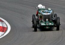 Na českých silnicích jezdí 135 tisíc řidičů nad 80 let ridicu