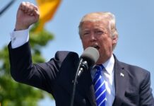 Jakýkoli Žid, který volí demokraty, nenávidí Izrael, tvrdí Donald Trump trump