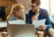 Objem nesplacených spotřebních úvěrů stoupl o deset procent uveru