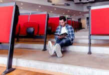 Školné na vysokých školách by prospělo rozpočtu i morálce studentů skolne