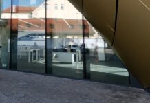 Důvěra v ekonomiku v březnu stoupla u domácností i firem ekonomiku