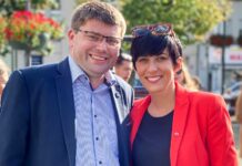 Komentář: Nejenže mluví, ale i rozhodují o věcech, kterým nerozumí poplatky