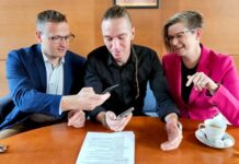 Digitalizace: Pirát Bartoš za pět, lidovec Jurečka za jedna digitalizace