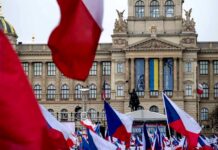 Česko stejně jako po II. světové válce absorbuje masu Ukrajinců po