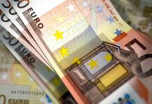 EK chce příští rok 200 mld. eur na provoz EU. ECB varuje před dluhy EK