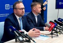 Postižení odmítají Jurečkovy příspěvky na péči. Chtějí úpravy na_peci