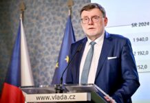 Glosa: Kdyby Stanjura nerušil EET, nemusel by teď řešit Thermal ve Varech Thermal