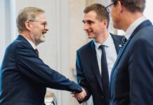 Komentář: Fiala, Vlček, ale celá vláda už mlátí jen prázdnou slámu vlcek