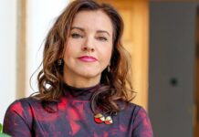 Bartoš by měl rezignovat, nebo by ho měl premiér odvolat bartos