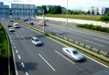 Vracet řidičům peníze z dálniční známky při prodeji auta se prý nevyplatí dalnicni_znamky