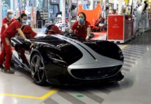 Sektor luxusu se na burzách propadá. A to i kvůli politice EU luxusu