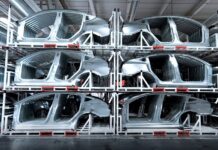 Stát vyplácí dotace, aby si podnikatelé kupovali elektrické Tesly a Volva podnikatele