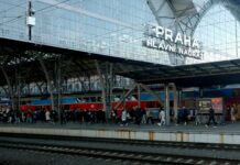 ČD citelně zdražily. A to i přesto, že vyšší DPH do cen prý nepromítly drahy