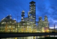 Politico: Maďarsko se vzdá ruské ropy, ale ne zadarmo ropy