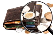 Komentář: Jsou to i špinavé peníze, které zkreslují realitní trh realitni