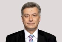 Komentář: Blažek je dál poslancem. Má imunitu a dokončí úkol blazek