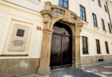 Poslanci schválili povinný penzijní příspěvek pro náročné profese narocnych