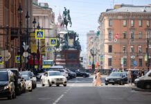 Ruská ekonomika směřuje k recesi. Brzdí ji vysoké úroky ruska