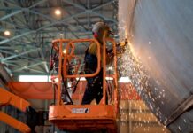 V USA za deset let postavili 37 obchodních lodí, v Číně 6 765 lodi