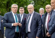 Zdravotní pojištění letos míří k sekeře ve výši 14 miliard korun zdravotni