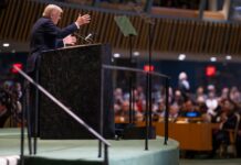 Trump: Rusko je papírový tygr. Ukrajina může dobýt své území zpět trump