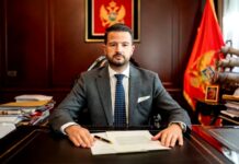 Zabij Turka! Skandovali Černohorci v Podgorici Podgorici