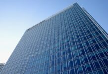 Ministerstvo financí prodalo první státní sociální dluhopisy. Jsou ESG dluhopisy