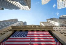 Investoři stahují peníze z akciových ETF. Naopak jedou peněžní fondy fondy