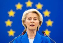 Analýza: Jsou to politici, kteří táhnou Evropu do bezvýznamnosti Evropu