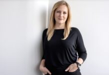 Elektrická vedení nad pozemky brání výstavbě. Jinak to nejde, tvrdí ČEZ pozemky