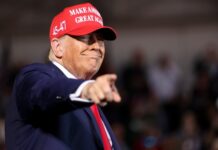 Analýza: To bylo křiku kvůli clům Trumpa. A výsledek? Nic než křik clum