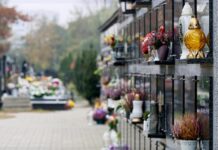 Děti se hádají o popel z rodičů. Někdy s tím jdou i k soudu deti