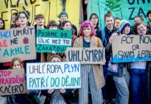 Kdo jsou žáci a studenti, kteří demonstrují proti Motoristům studenti