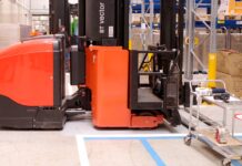 Nezaměstnaných v Česku přibývá. Propouští hlavně průmysl v_rijnu