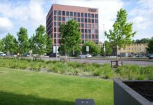 Zbrojní gigant CSG vzešel z obchodu se šrotem. Nyní zazářil na burze CSG