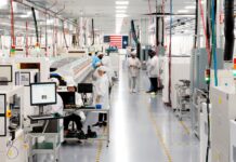 Apple posiluje výrobu iPhonů a Maců ve Spojených státech Apple